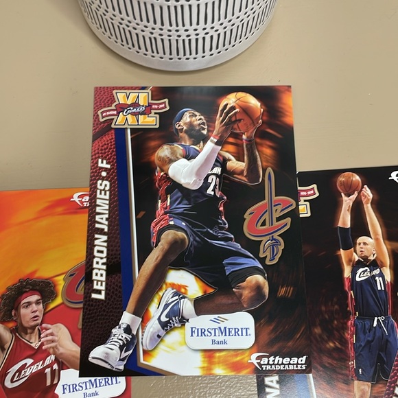 Cleveland Cavaliers Fatheads Set Lebron James 5X7 - Picture 2 of 6